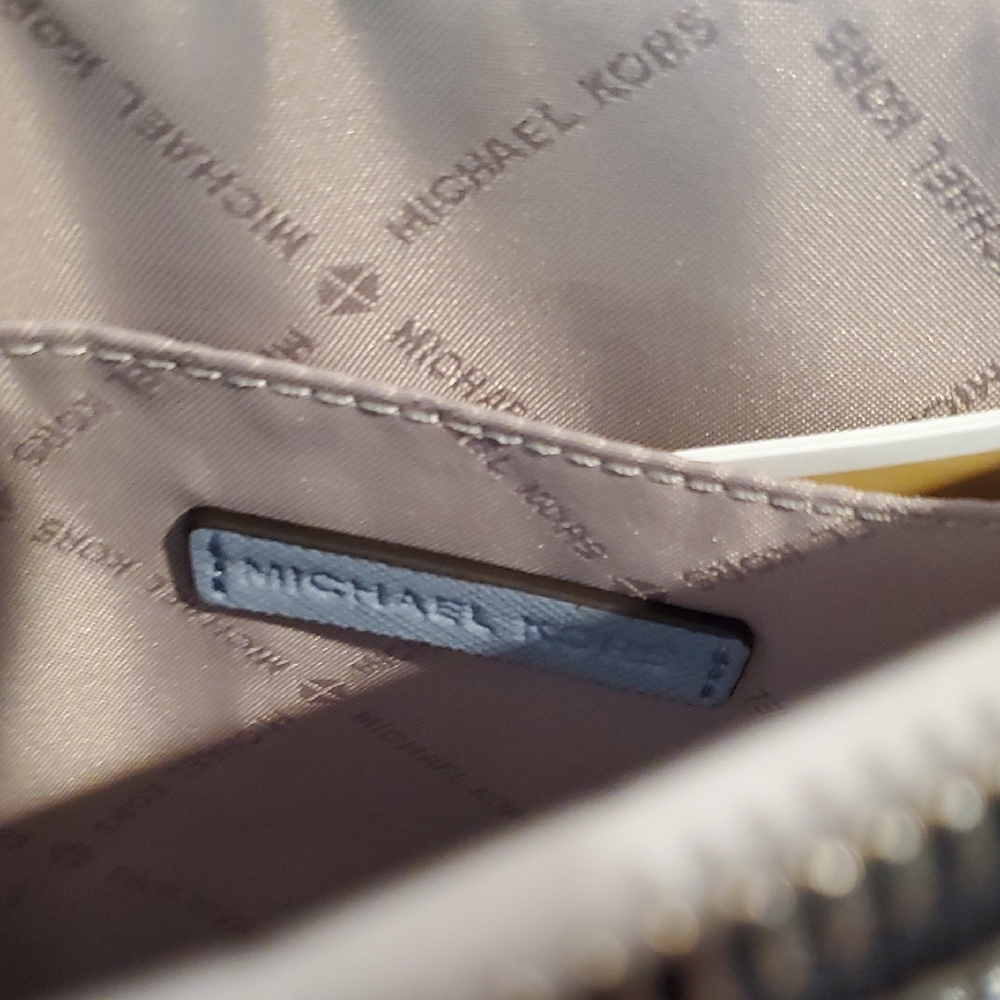 NWT Michael Kots JetSet Clutch - 3 Colors Available - Picture 10 of 10